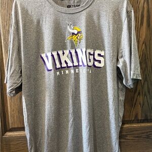 NFL Vikings Gray Short Sleeve Tee